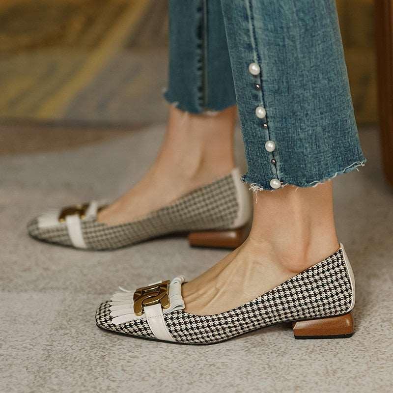 Aiertu  New Genuine Leather Women Shoes Fashion Tassel Beads Spring Pump Square Toe Slip-On Casual Shoes Thick Heel Size 35-42 Handmade